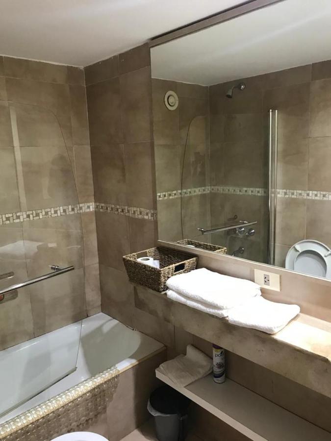 Rancho Tanguero En El Obelisco En Corrientes 818 Apartamento Buenos Aires